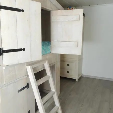Beautiful House 8 Beds 5 Bedrooms Rotterdam, Den Haag, Amsterdam