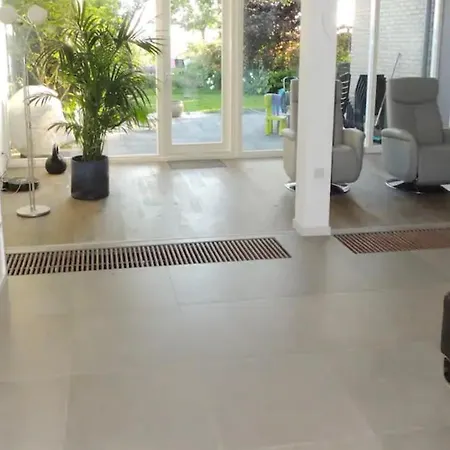 Beautiful House 8 Beds 5 Bedrooms Rotterdam, Den Haag, Amsterdam * Zevenhuizen (Zuidplas)